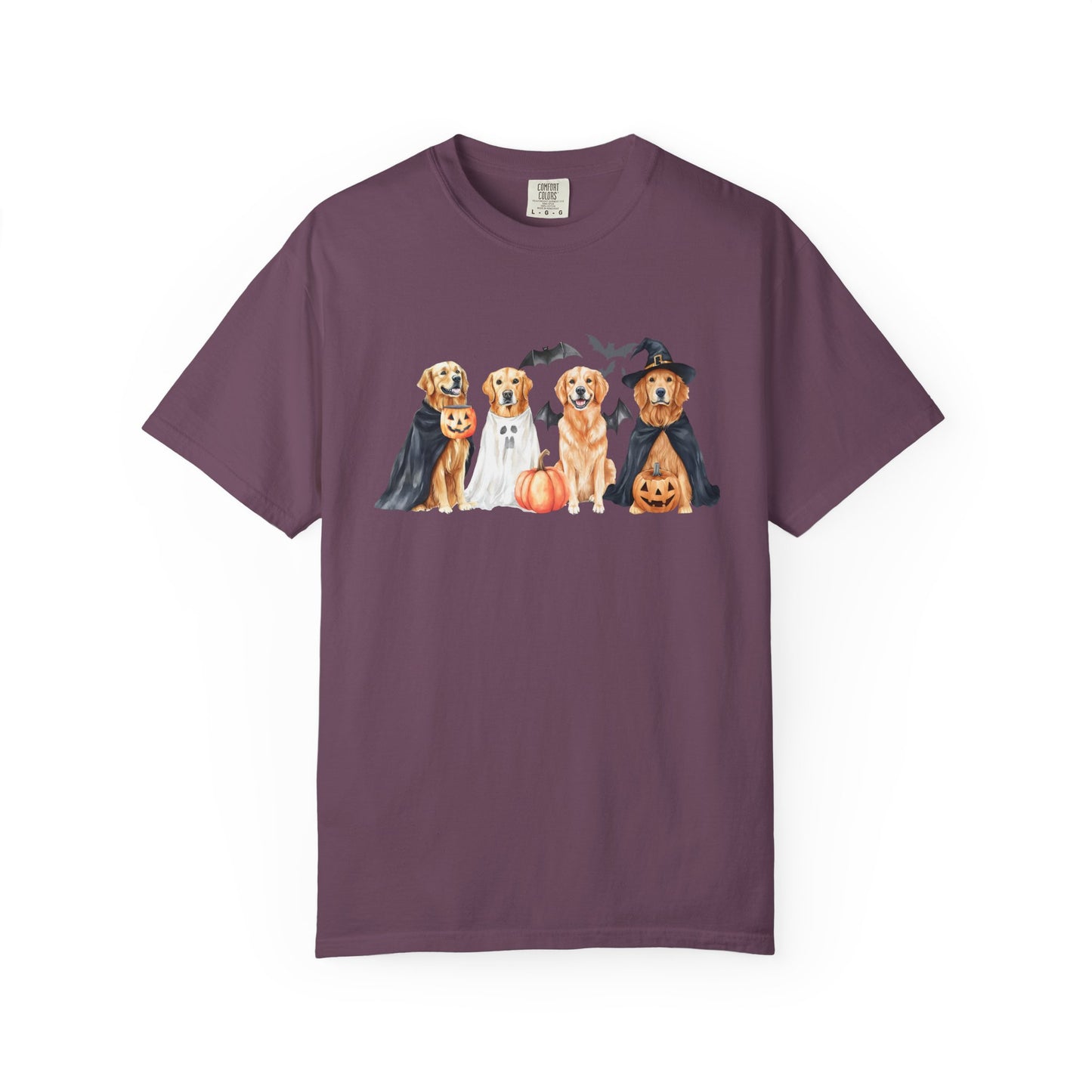 Funny Halloween Dog T-Shirt – Cute Golden Retriever Graphic Tee with Pumpkins, Bats & Spooky Costume Berry