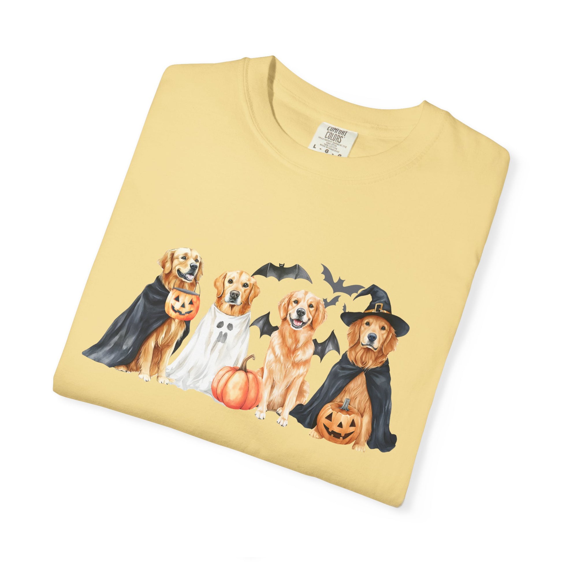 Funny Halloween Dog T-Shirt – Cute Golden Retriever Graphic Tee with Pumpkins, Bats & Spooky Costume Crimson