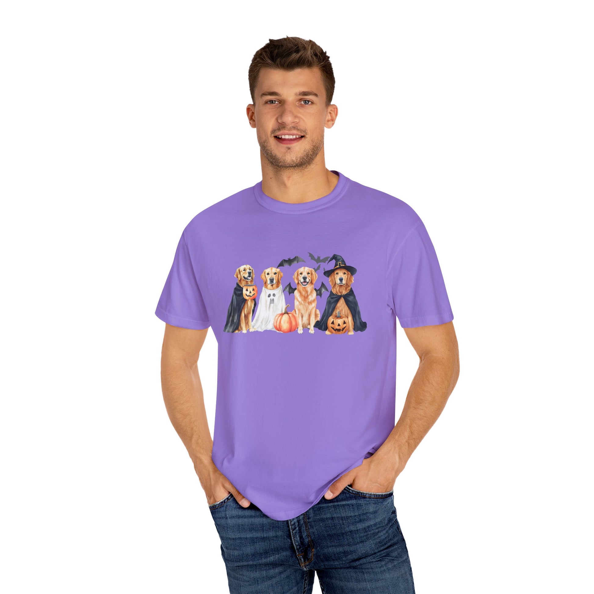 Funny Halloween Dog T-Shirt – Cute Golden Retriever Graphic Tee with Pumpkins, Bats & Spooky Costume Crimson