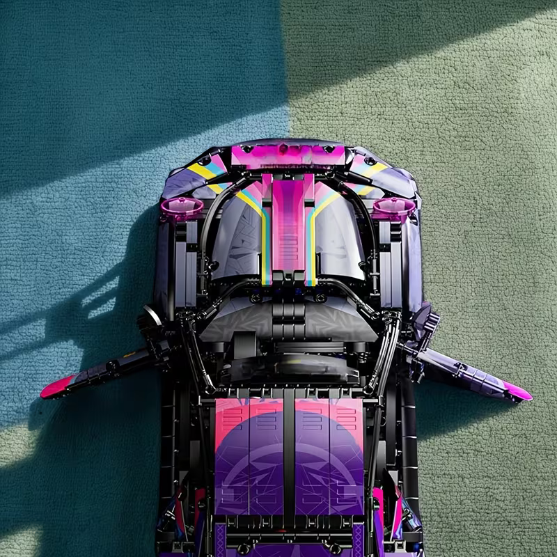 Limited Edition 911 RSR Cyberpunk | 50cm Collector Set