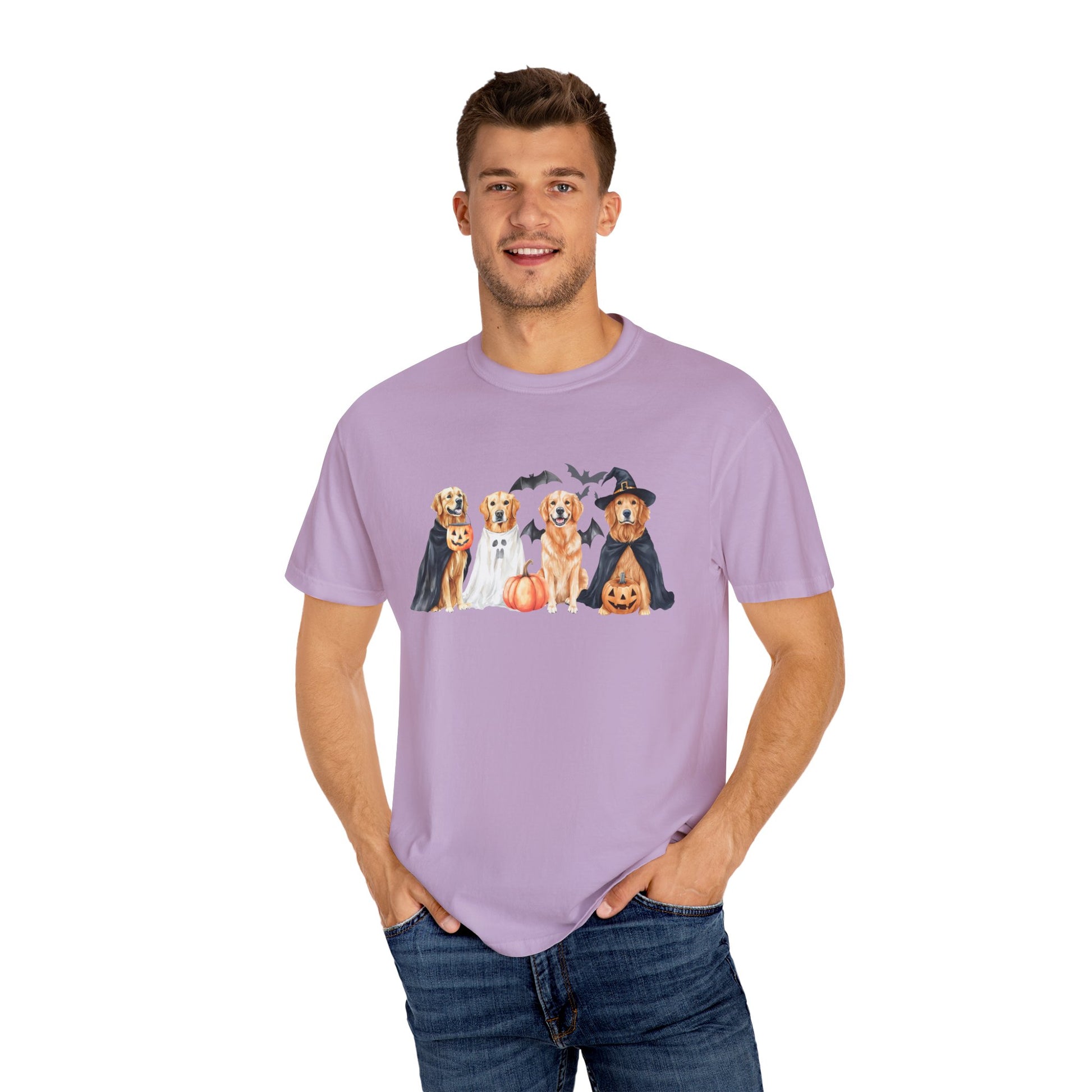 Funny Halloween Dog T-Shirt – Cute Golden Retriever Graphic Tee with Pumpkins, Bats & Spooky Costume Crimson