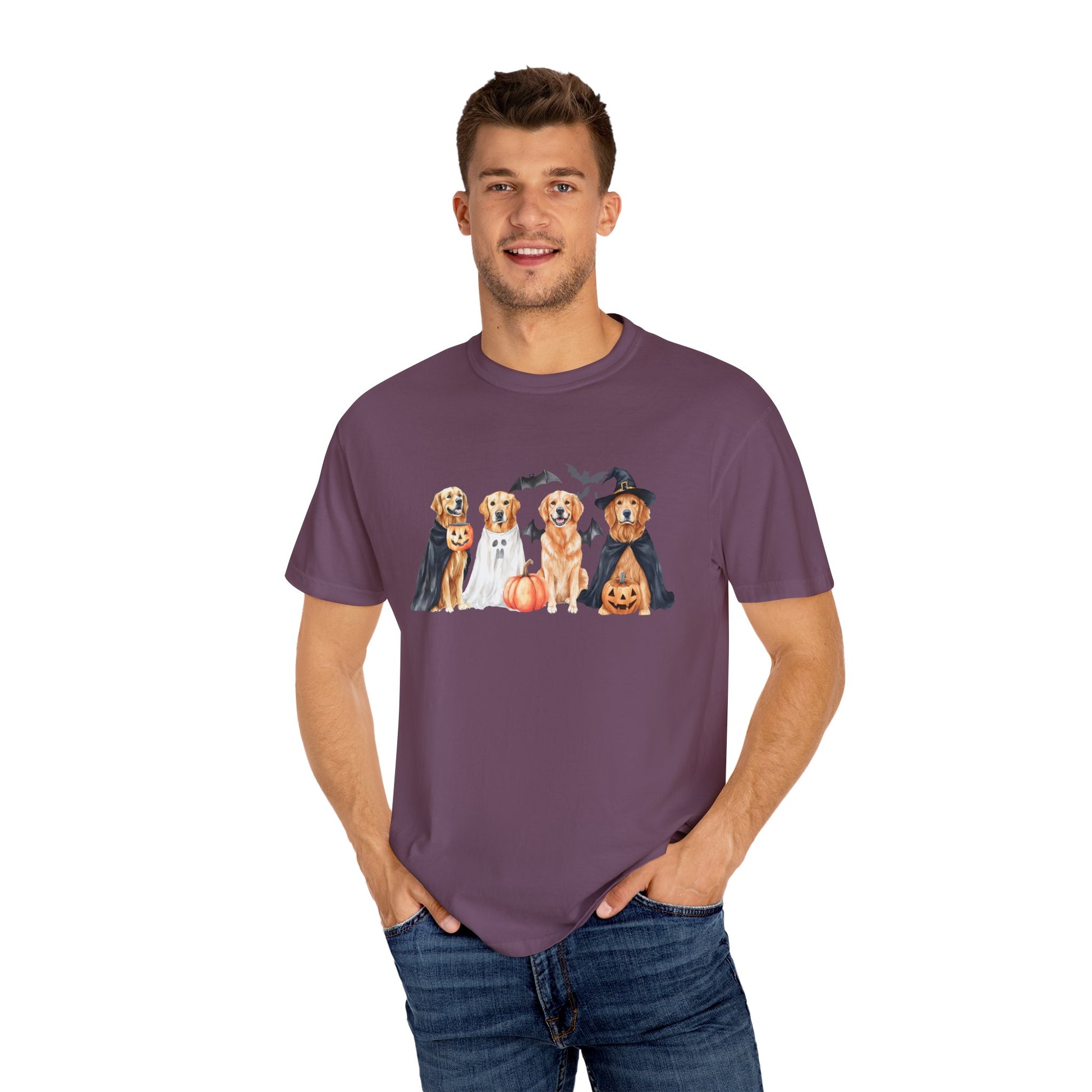 Funny Halloween Dog T-Shirt – Cute Golden Retriever Graphic Tee with Pumpkins, Bats & Spooky Costume Crimson