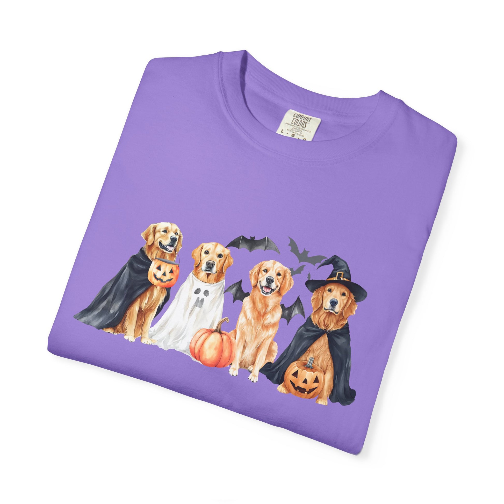 Funny Halloween Dog T-Shirt – Cute Golden Retriever Graphic Tee with Pumpkins, Bats & Spooky Costume Crimson