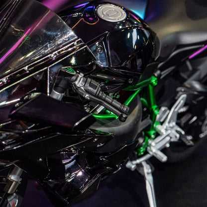 Kawasaki H2R 1:6 Diecast Model – Ignition & Spray